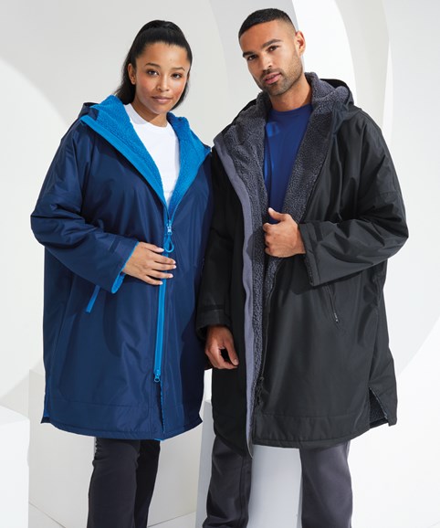 TriDri® All-seasons waterproof changing robe